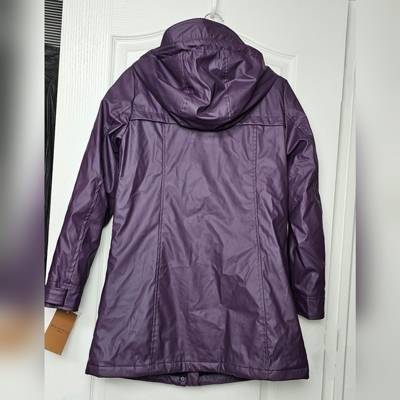 Weatherproof Hooded Midweight Rain Jacket Dark Plum - Picture 10 of 16